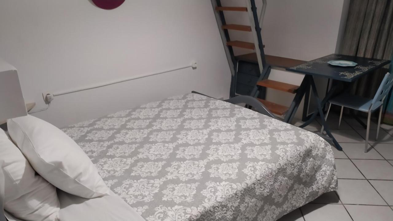 Blue Dreams Guest House Almiropotamos Bagian luar foto