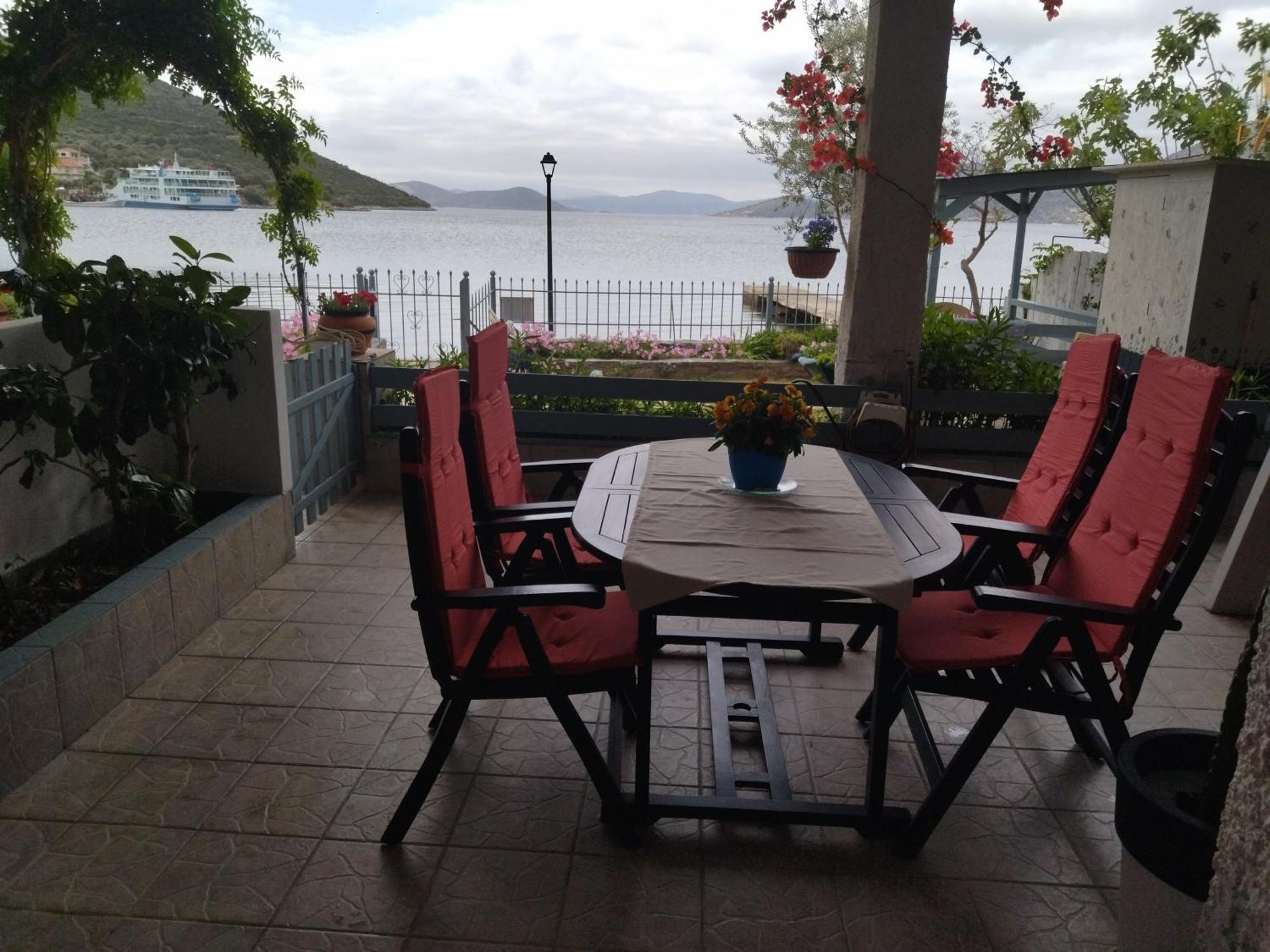 Blue Dreams Guest House Almiropotamos Bagian luar foto