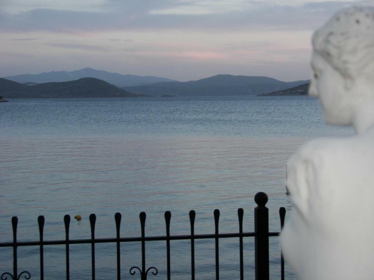 Blue Dreams Guest House Almiropotamos Bagian luar foto